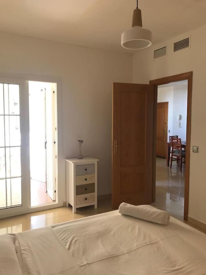 Espectacular Residencial En 1A Linea Con Piscina Daire Benajarafe Dış mekan fotoğraf