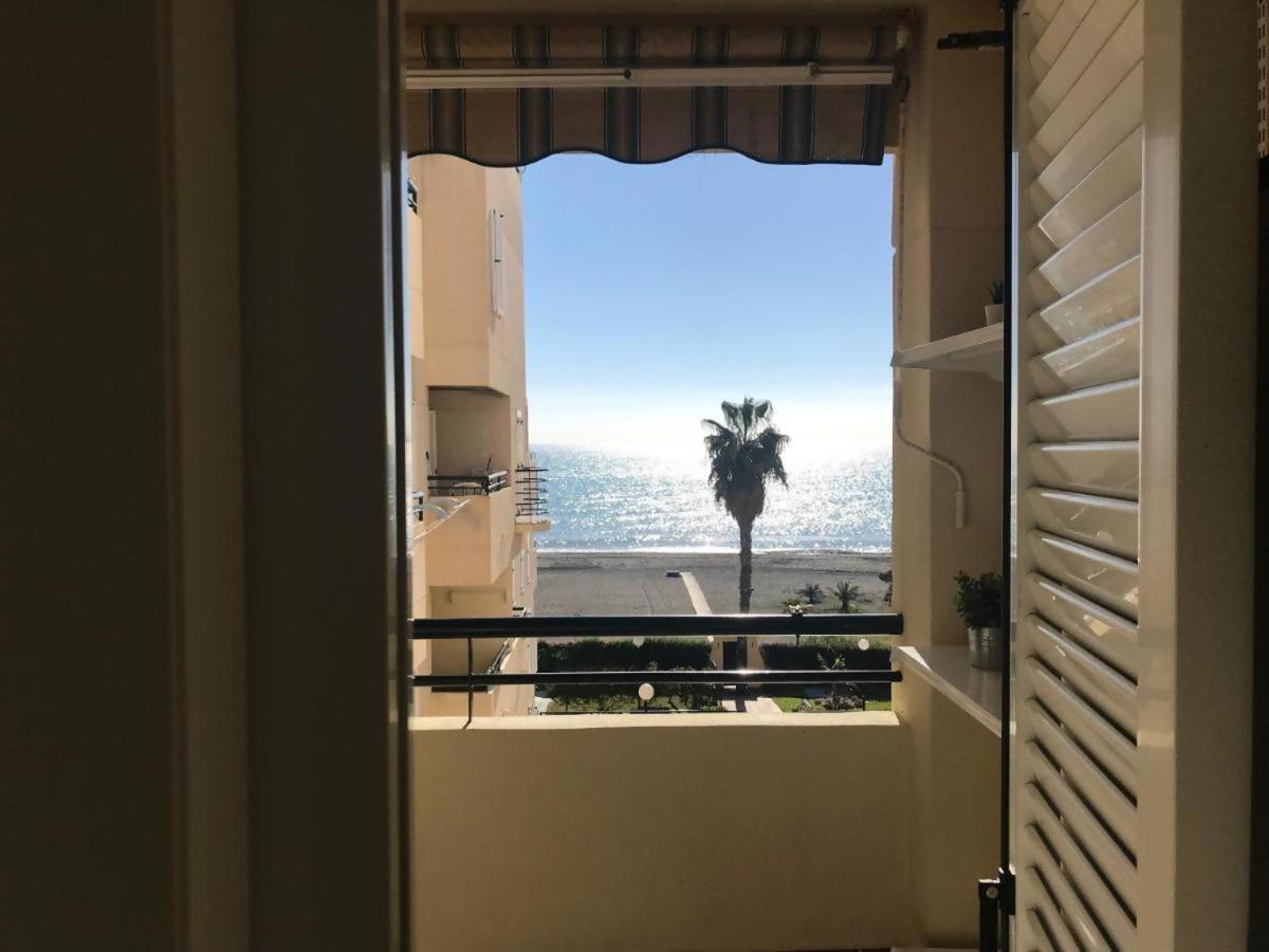 Espectacular Residencial En 1A Linea Con Piscina Daire Benajarafe Dış mekan fotoğraf